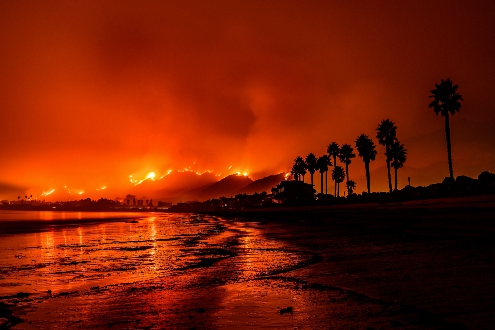 The Thomas Fire burns the mountains above Ventura and Santa Barbara